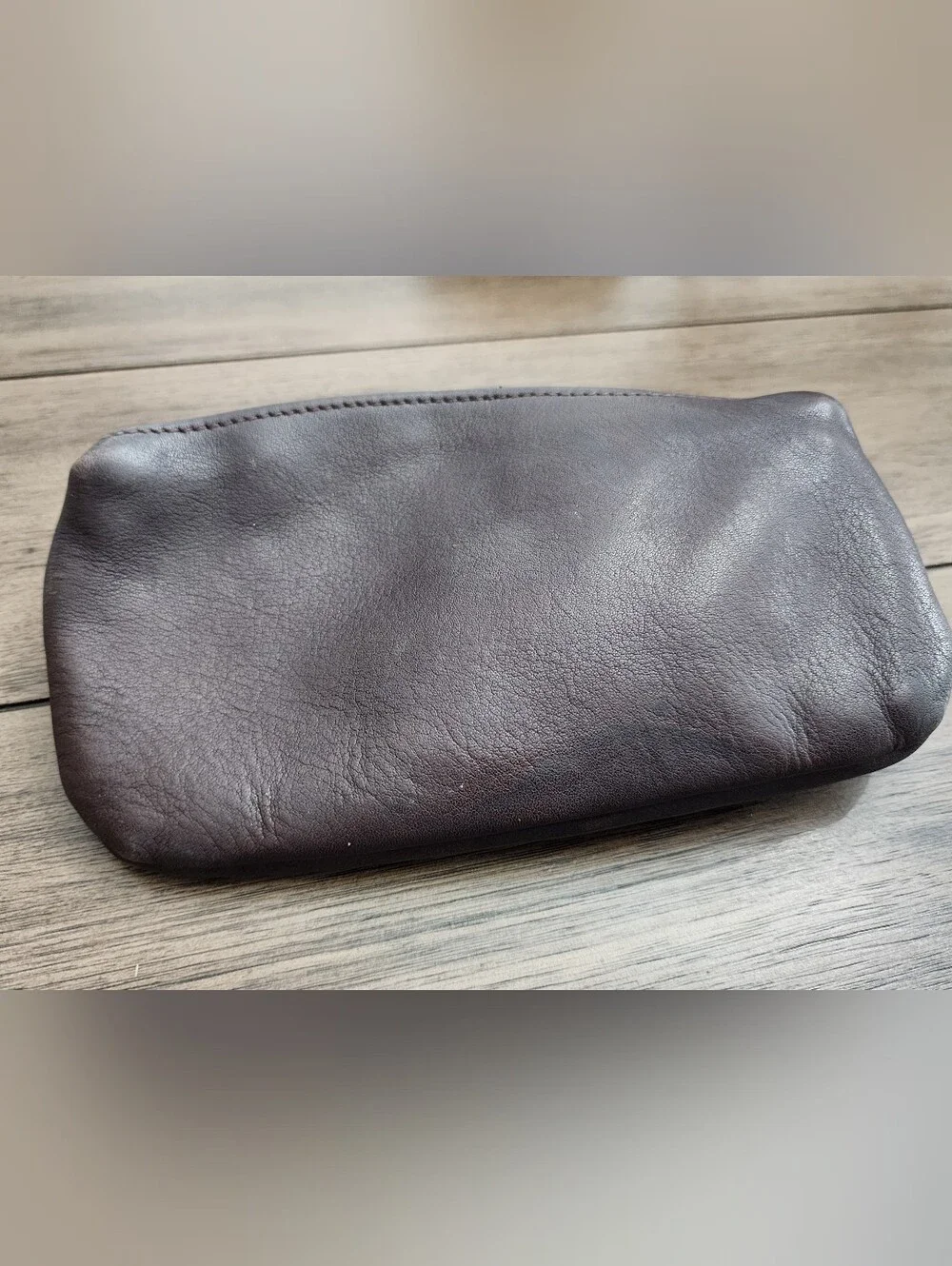 HOBO Brown Leather Zip Cosmetic Pouch-vintage